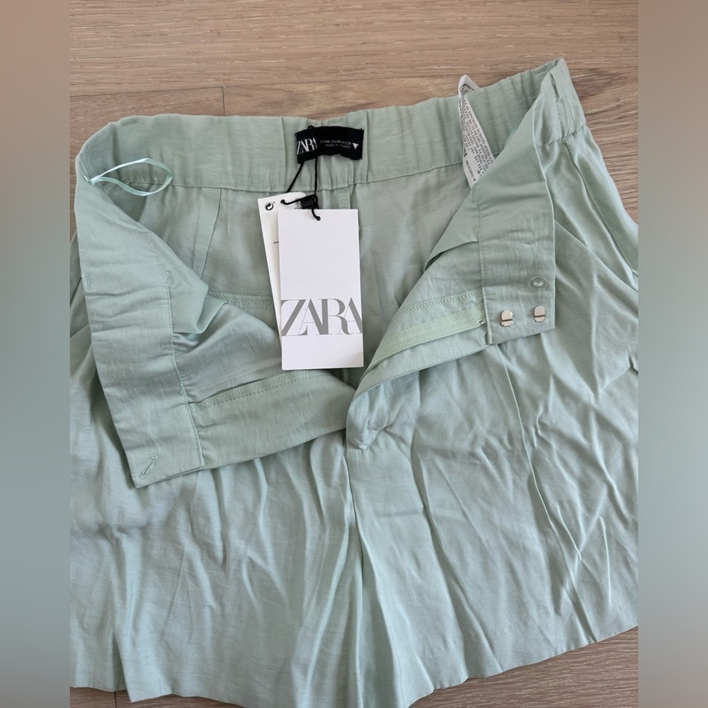 Zara Sea Green Pleated Shorts - Picture 4 of 8